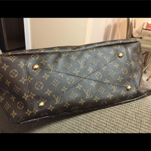 Louis Vuitton Artsy mm Monogram bag - Picture 6 of 16